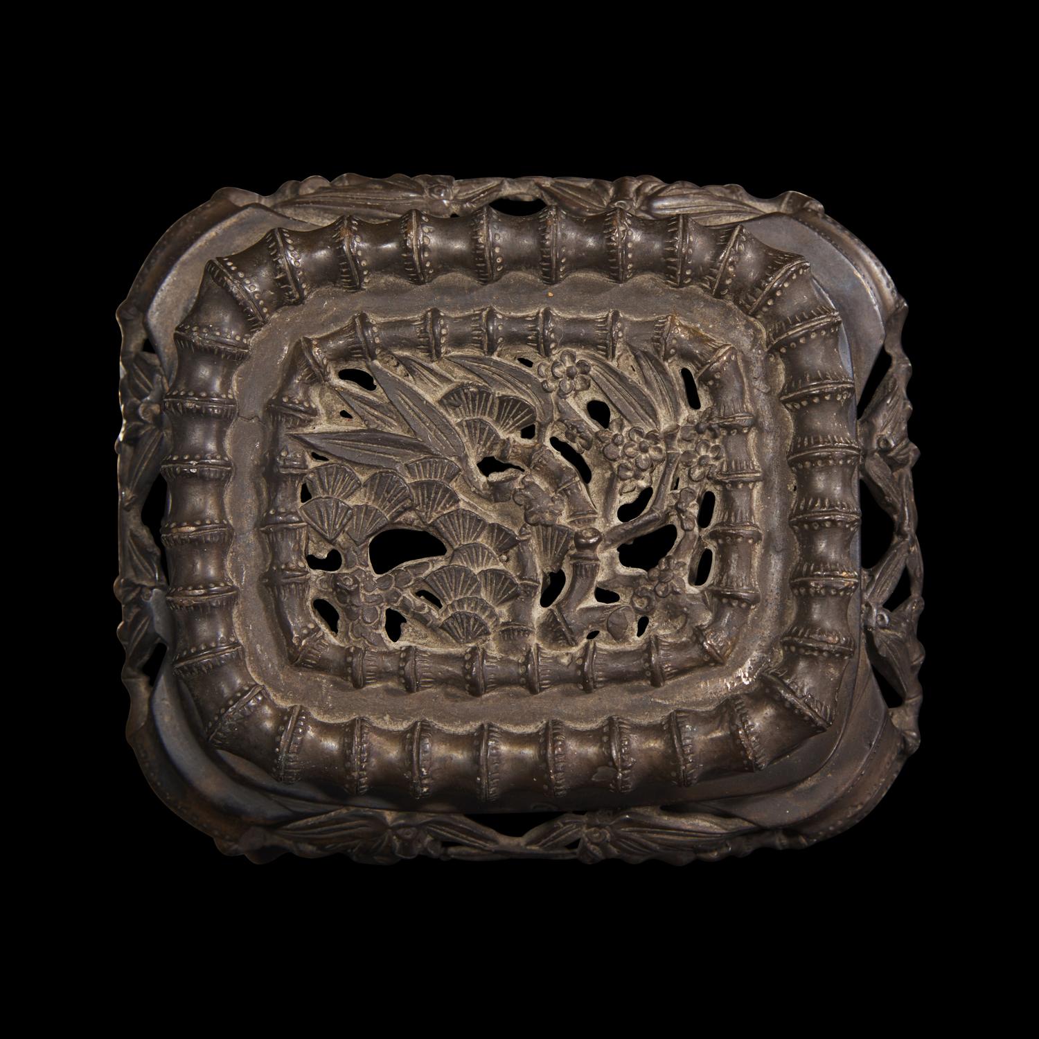 A Small Chinese Bronze 'Bamboo and Birds' Covered Censer, 19th-Early 20th Century 晚清民國 歲寒三友紋銅爐