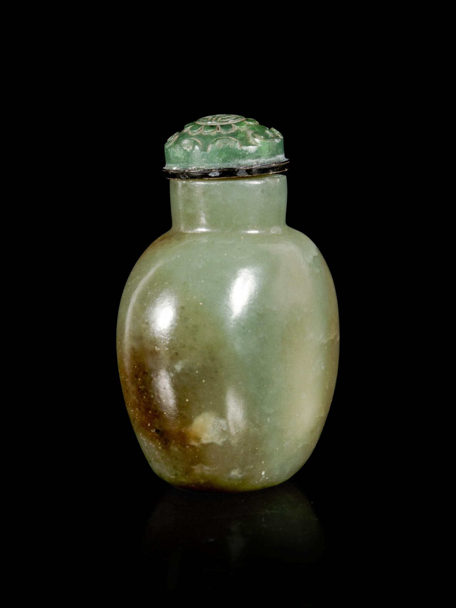 A Chinese Greyish Green Jade Snuff Bottle