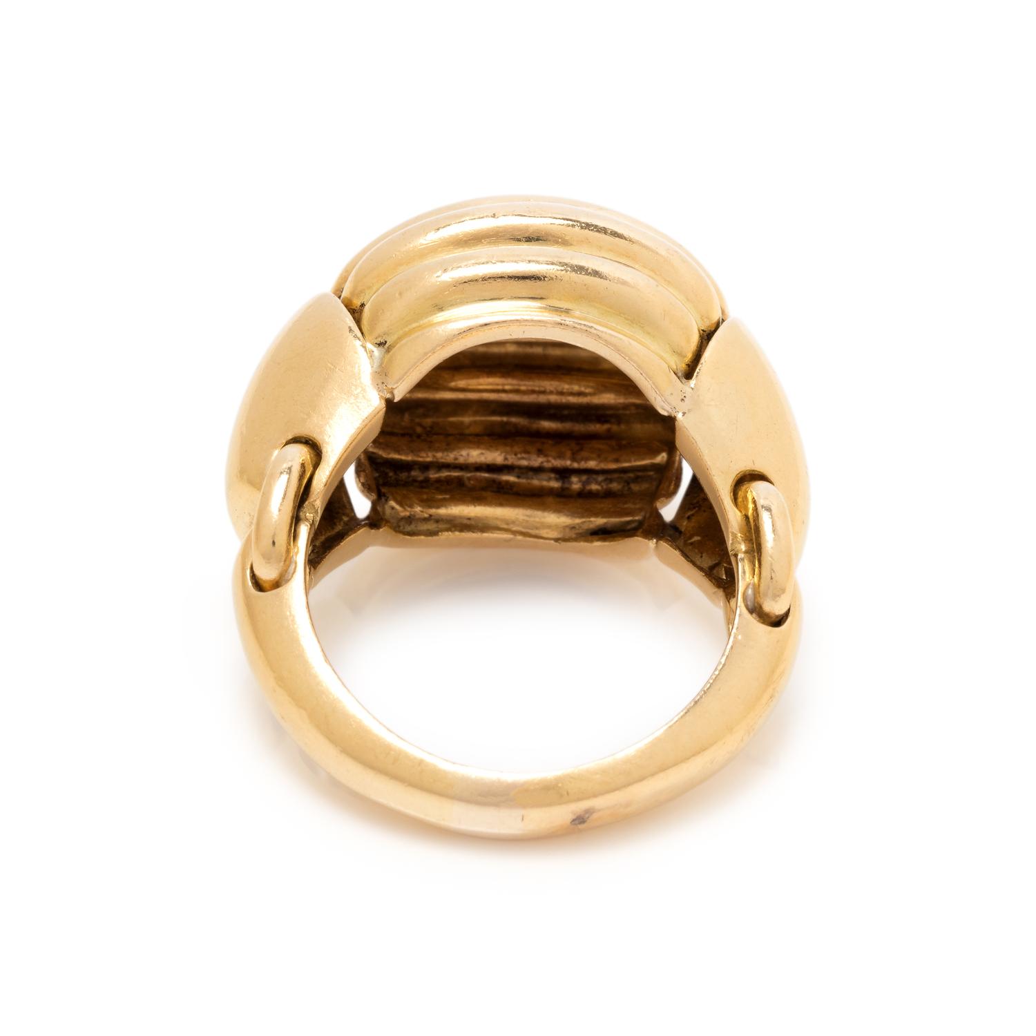 DAVID WEBB, YELLOW GOLD RING
