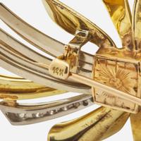 A 14K Gold, Diamond, and Sapphire Brooch