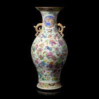 A Chinese Famille Rose Vase, 19th Century 清晚期 粉彩雲龙紋双耳瓶