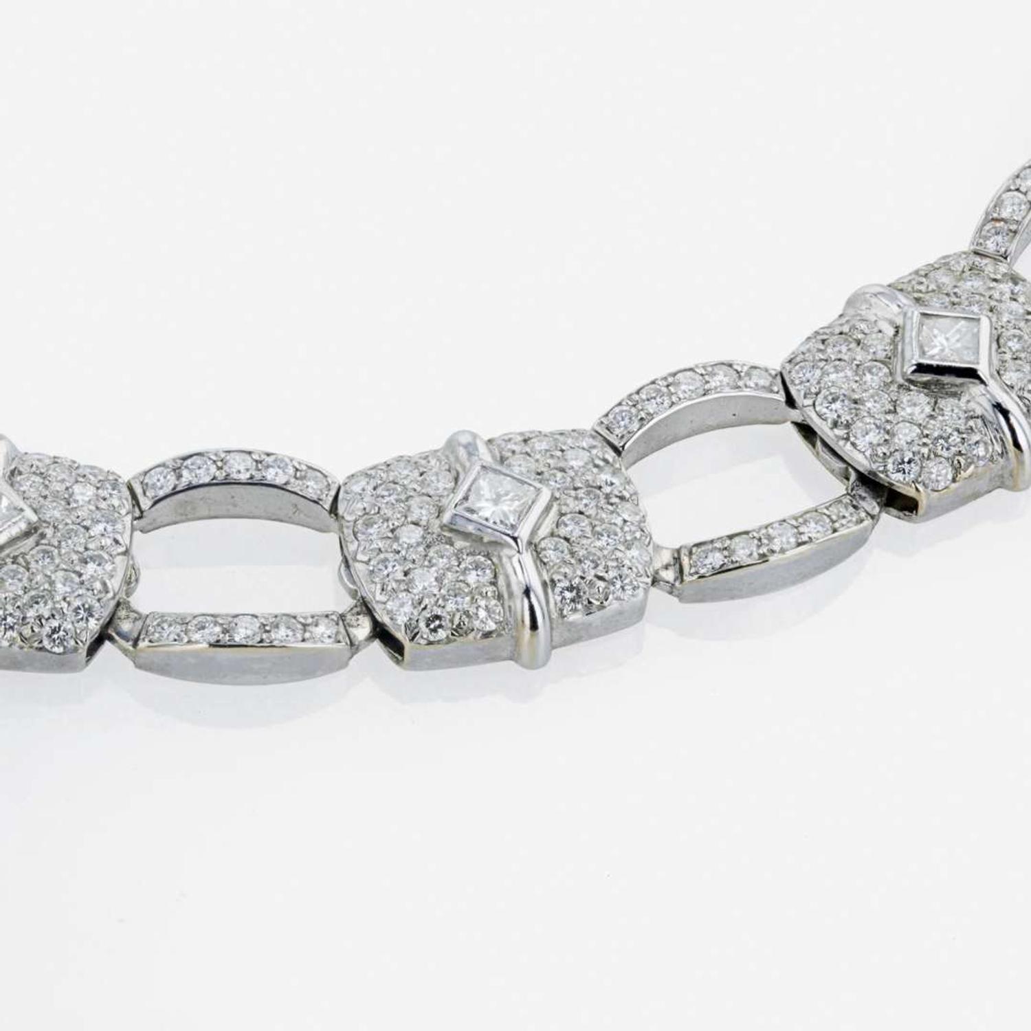 An 18K, white gold and diamond necklace Carelle