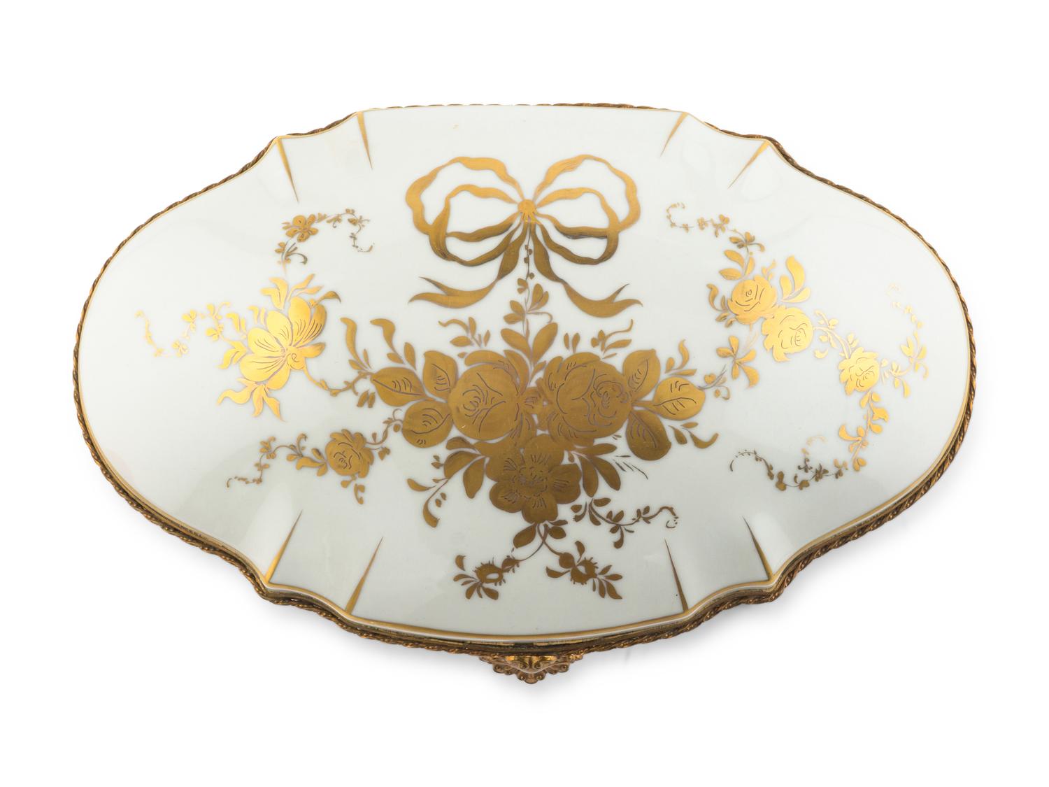 A Sèvres Gilt-Decorated White Porcelain Box