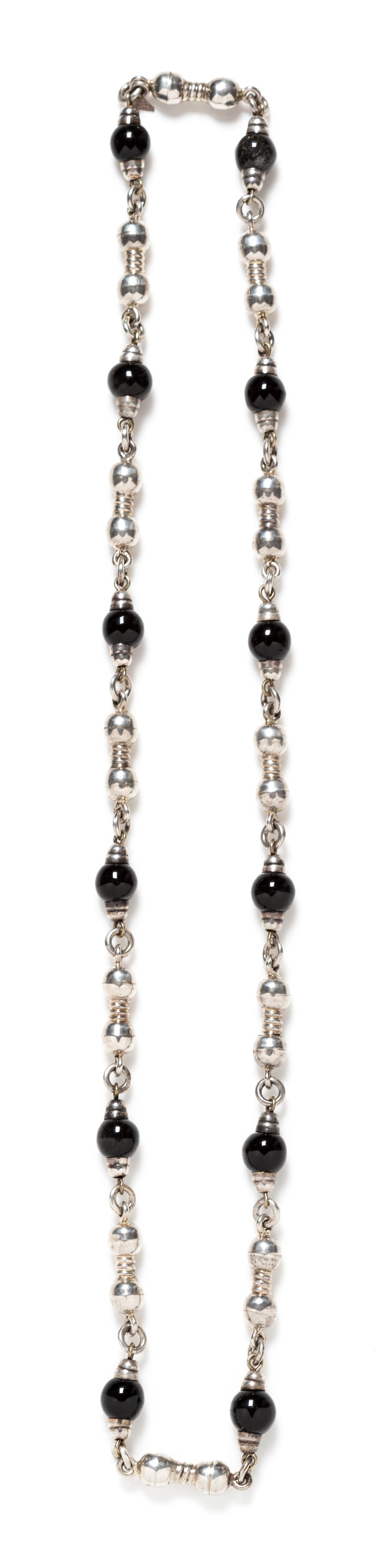 A Sterling Silver and Onyx Bead Necklace, Mexico, 81.40 dwts.