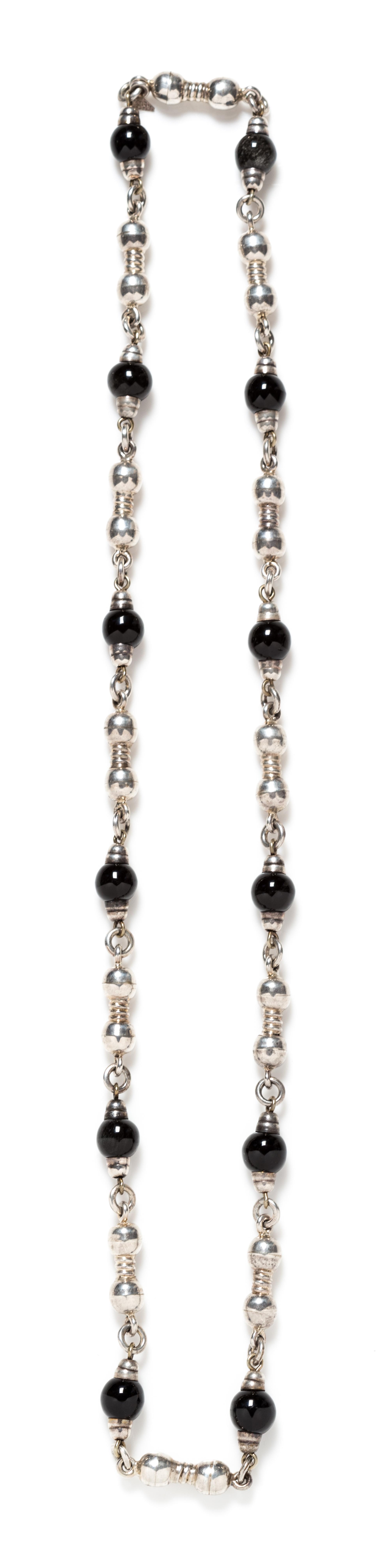 A Sterling Silver and Onyx Bead Necklace, Mexico, 81.40 dwts.