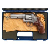*Smith & Wesson Model 617-4 in Box with Accessories
