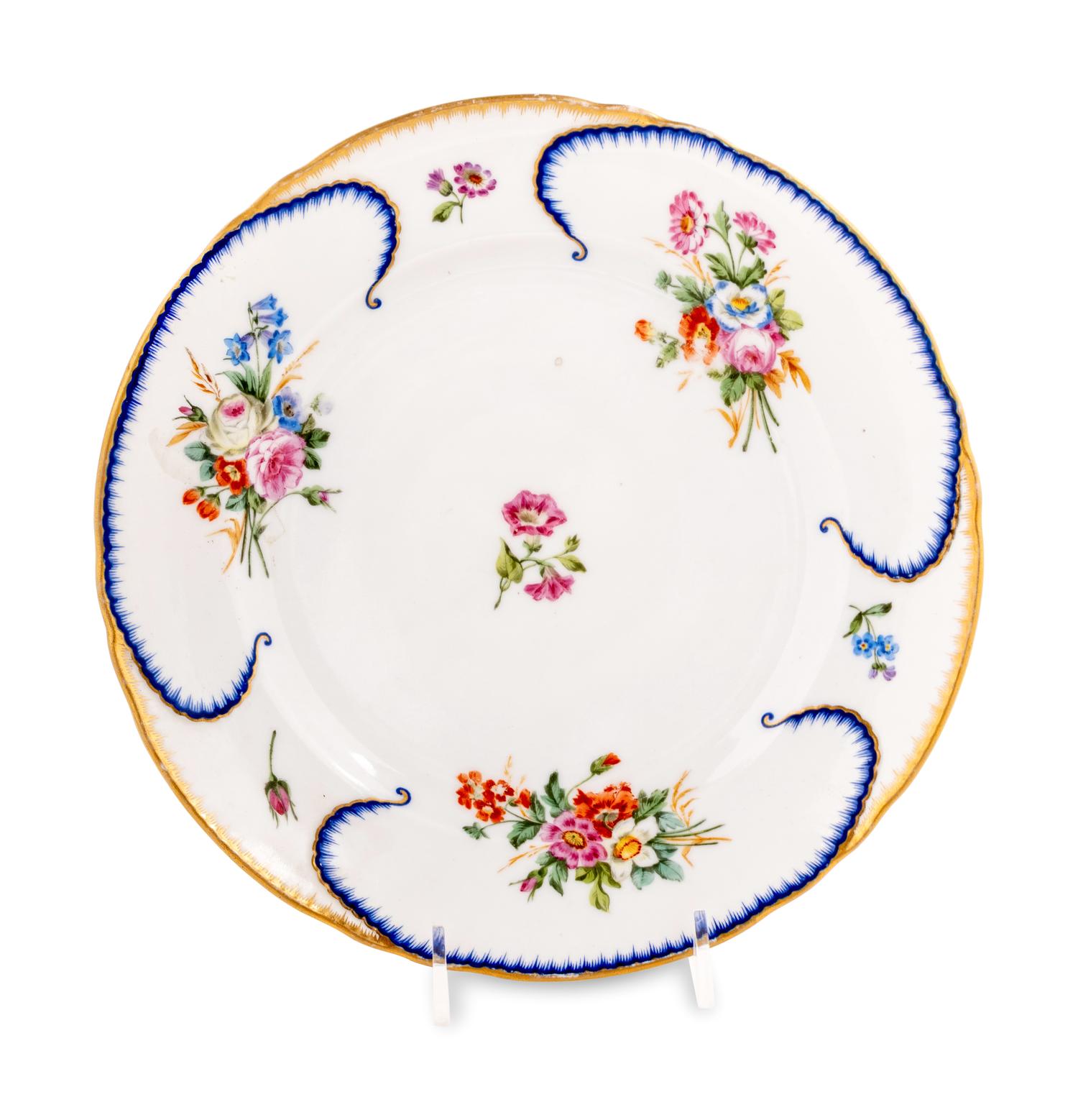 An Alexander III Imperial Porcelain Factory Dinner Plate from the Banquet Service of the Grand Peterhof Palace