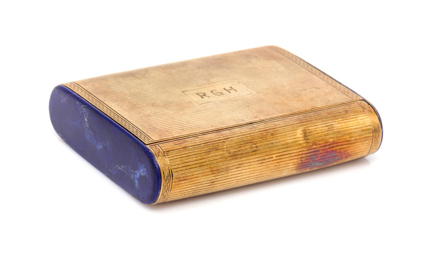 A 14 Karat Yellow Gold and Lapis Lazuli Cigarette Holder, 78.00 dwts.