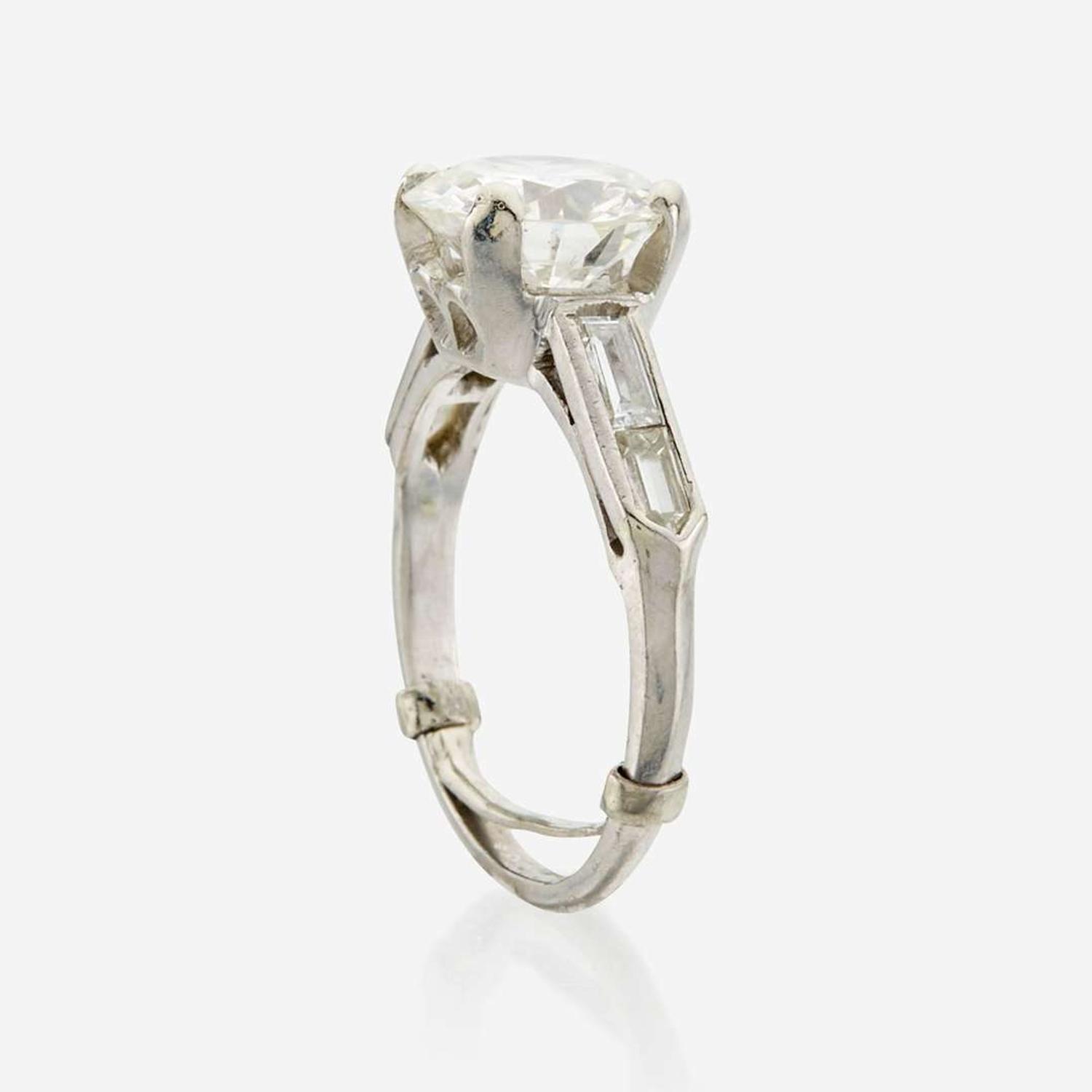 A diamond solitaire