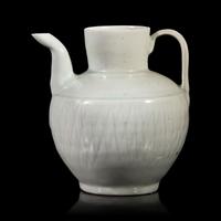 A Chinese White Glazed Porcelain Ewer — 白釉執壺