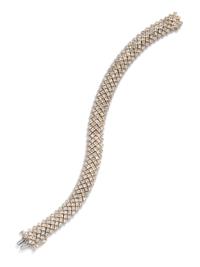 A 14 Karat Yellow Gold and Diamond Bracelet,