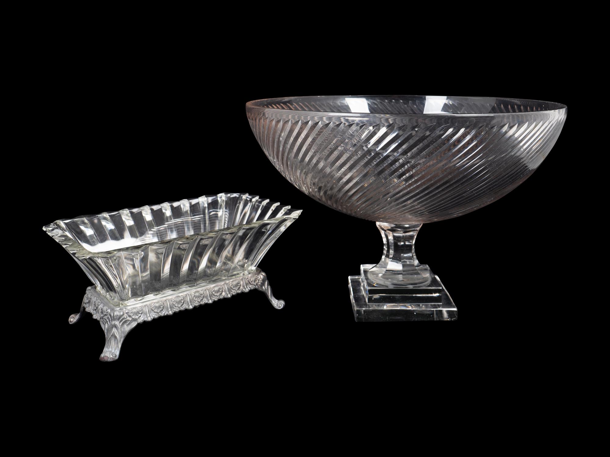 A Large Swirl-Design Footed Bowl and a Rectangular Bowl in Metal Stand — 20TH CENTURY