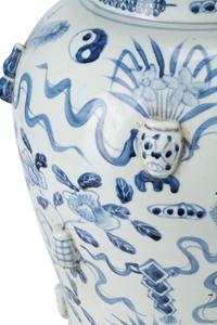 A Pair of Chinese Blue and White Porcelain Jars