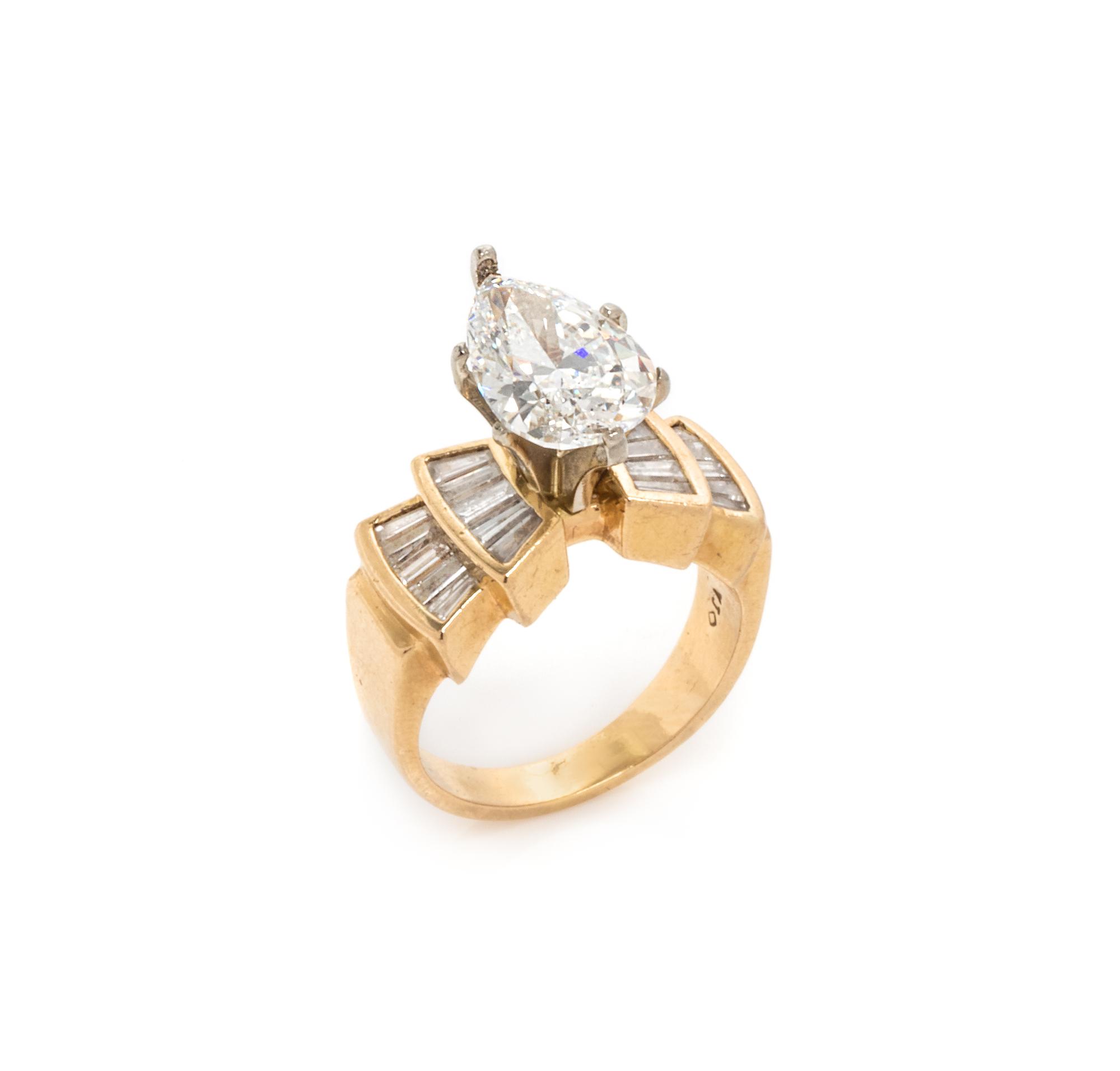DIAMOND RING