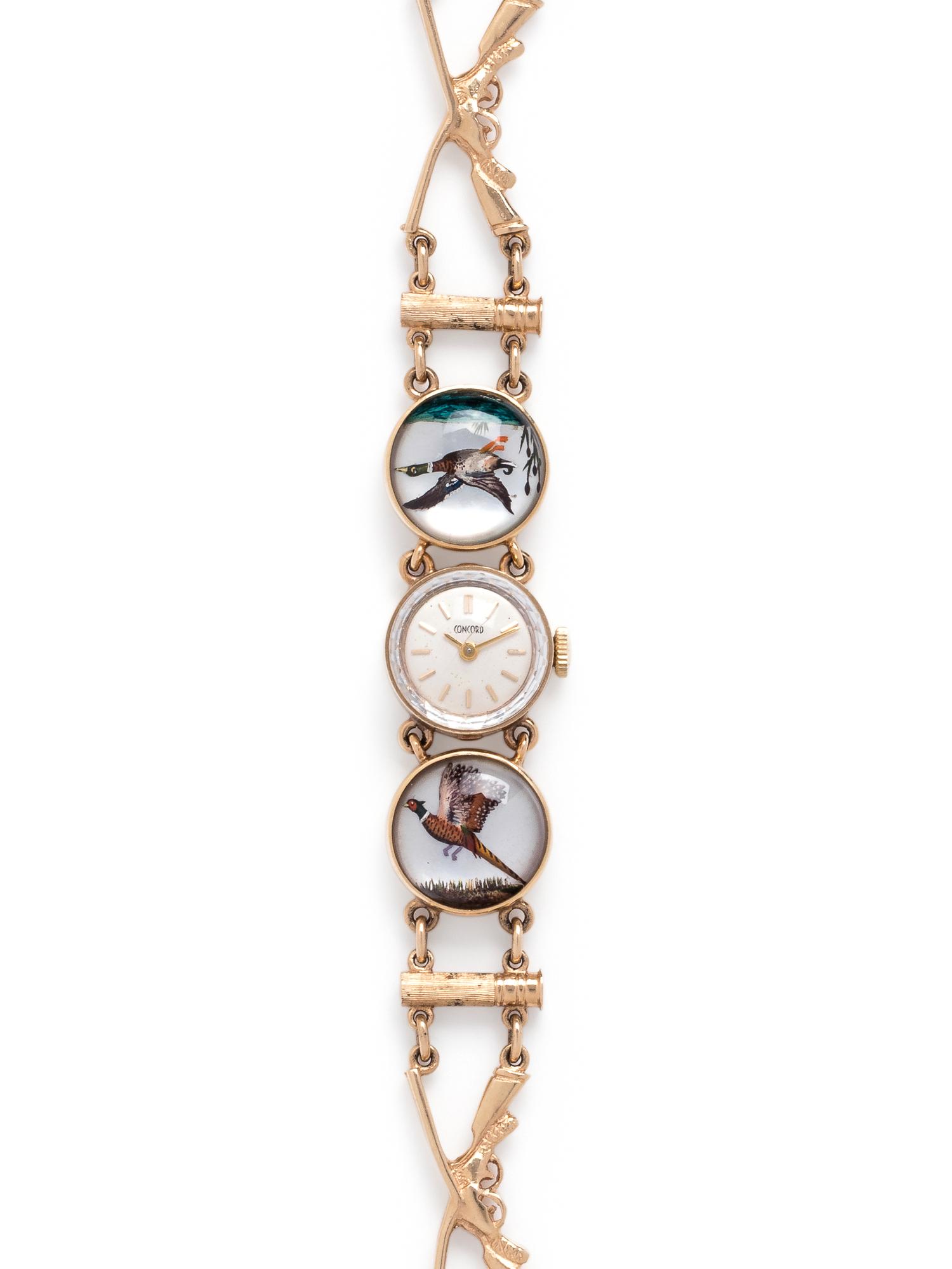 YELLOW GOLD AND ESSEX CRYSTAL WRISTWATCH