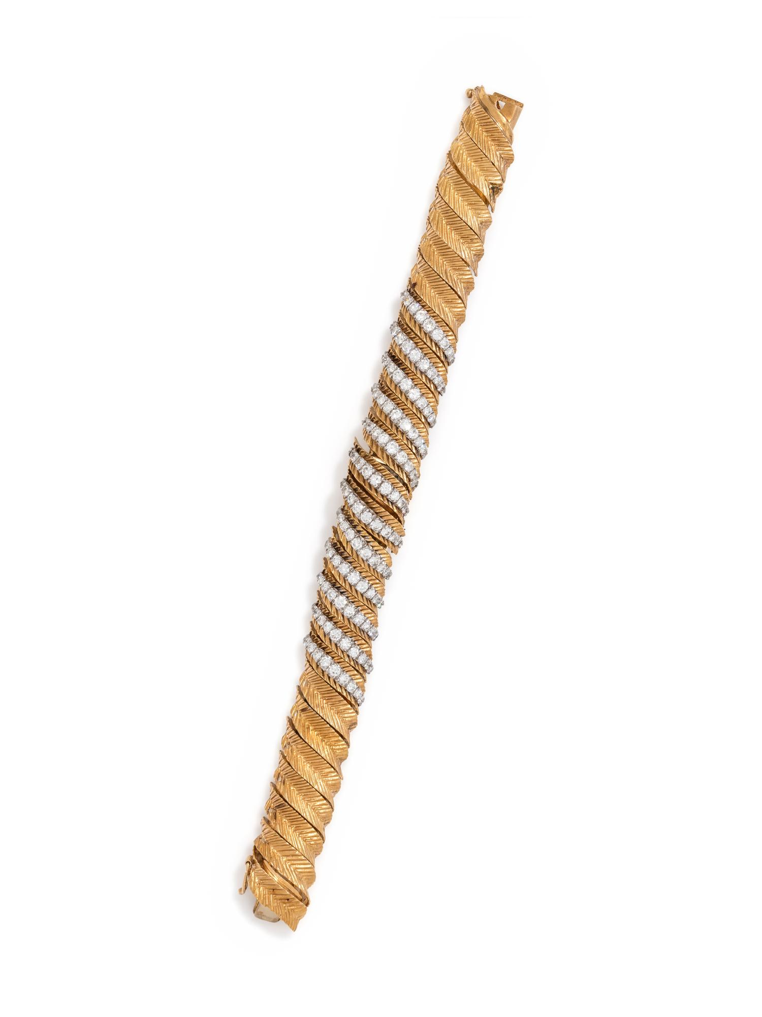 18K YELLOW GOLD AND DIAMOND SURPRISE WATCH
