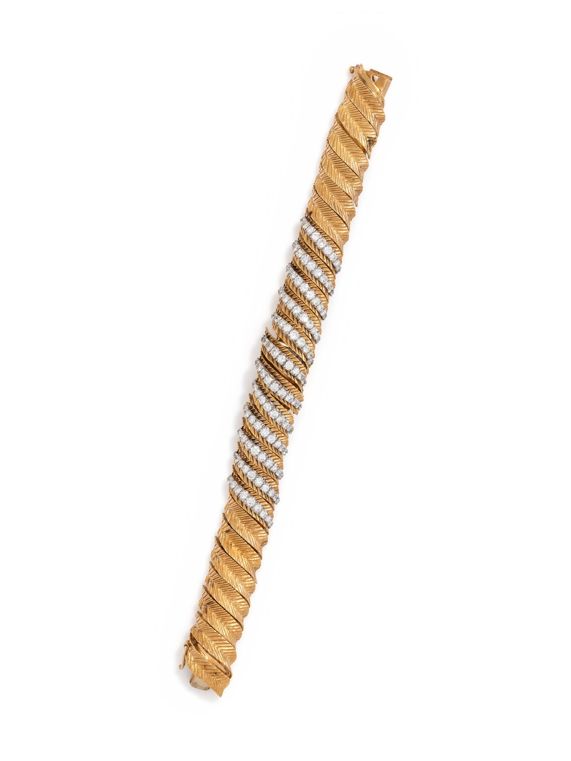 18K YELLOW GOLD AND DIAMOND SURPRISE WATCH
