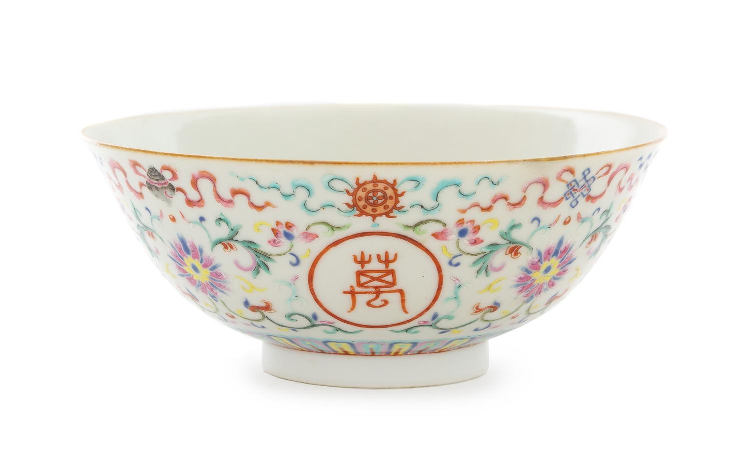 A Chinese Famille Rose Porcelain Bowl Diameter 5 7/8 inches. — JIAQING PERIOD (1796-1820)