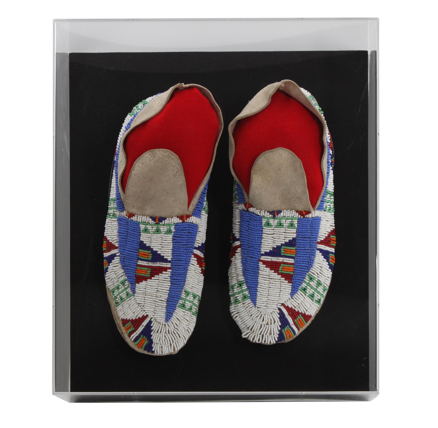 A Pair of Sioux Style Mocassins Length 11 1/2 inches — MID 20TH CENTURY