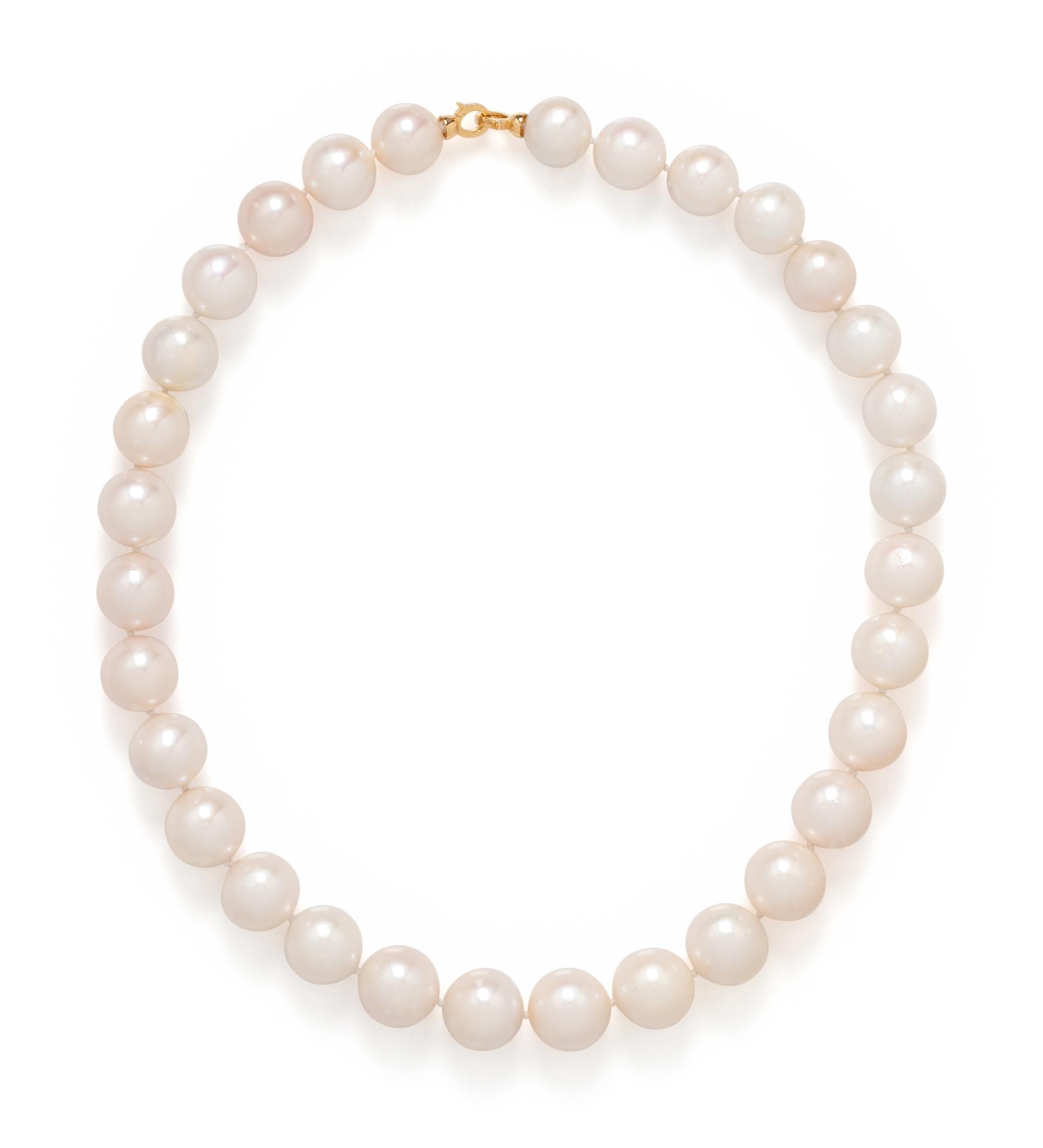 CULTURED SOUTH SEA PEARL NECKLACE