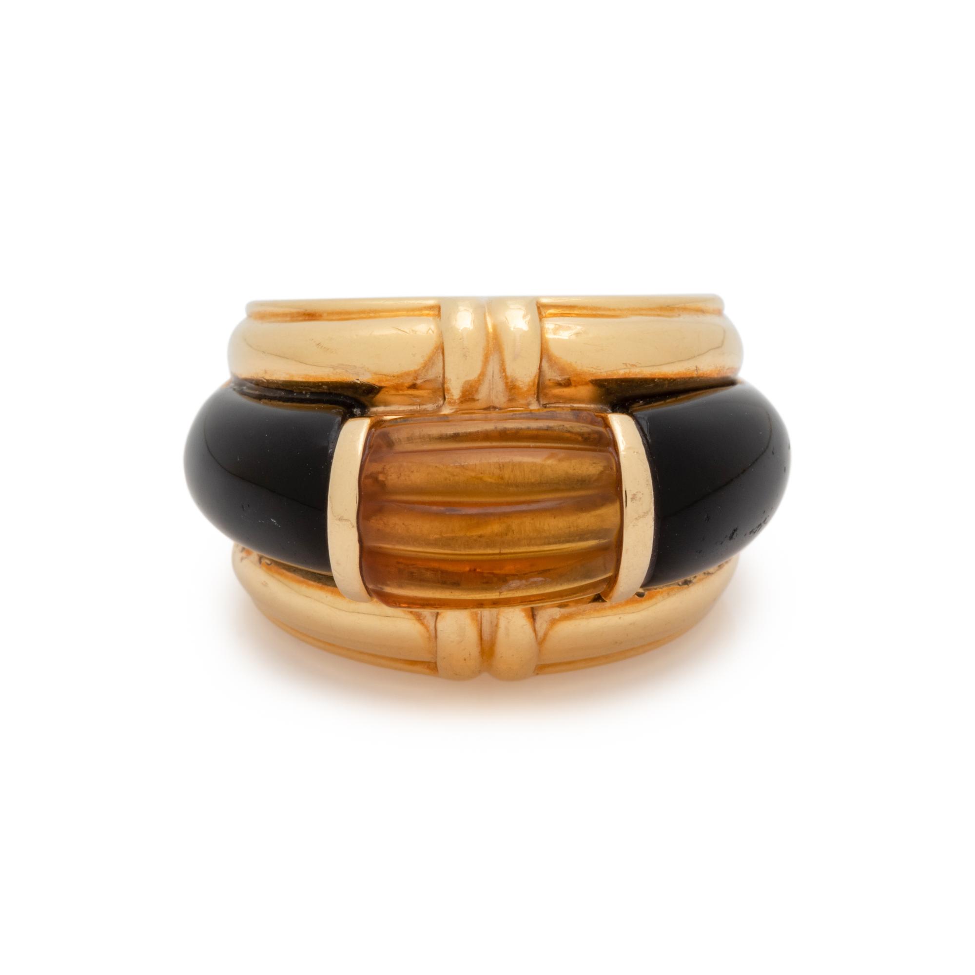 YELLOW GOLD, CITRINE AND ONYX RING
