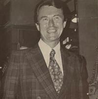 A Set of Eight "Pronk Dame au Parasol" Porcelain Chargers