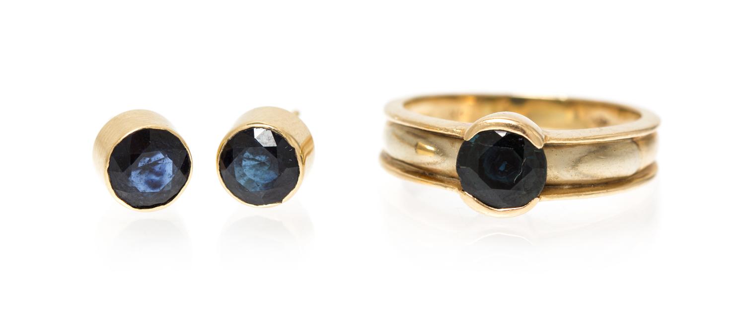 A 14 Karat Yellow Gold and Sapphire Demi Parure, 4.20 dwts.