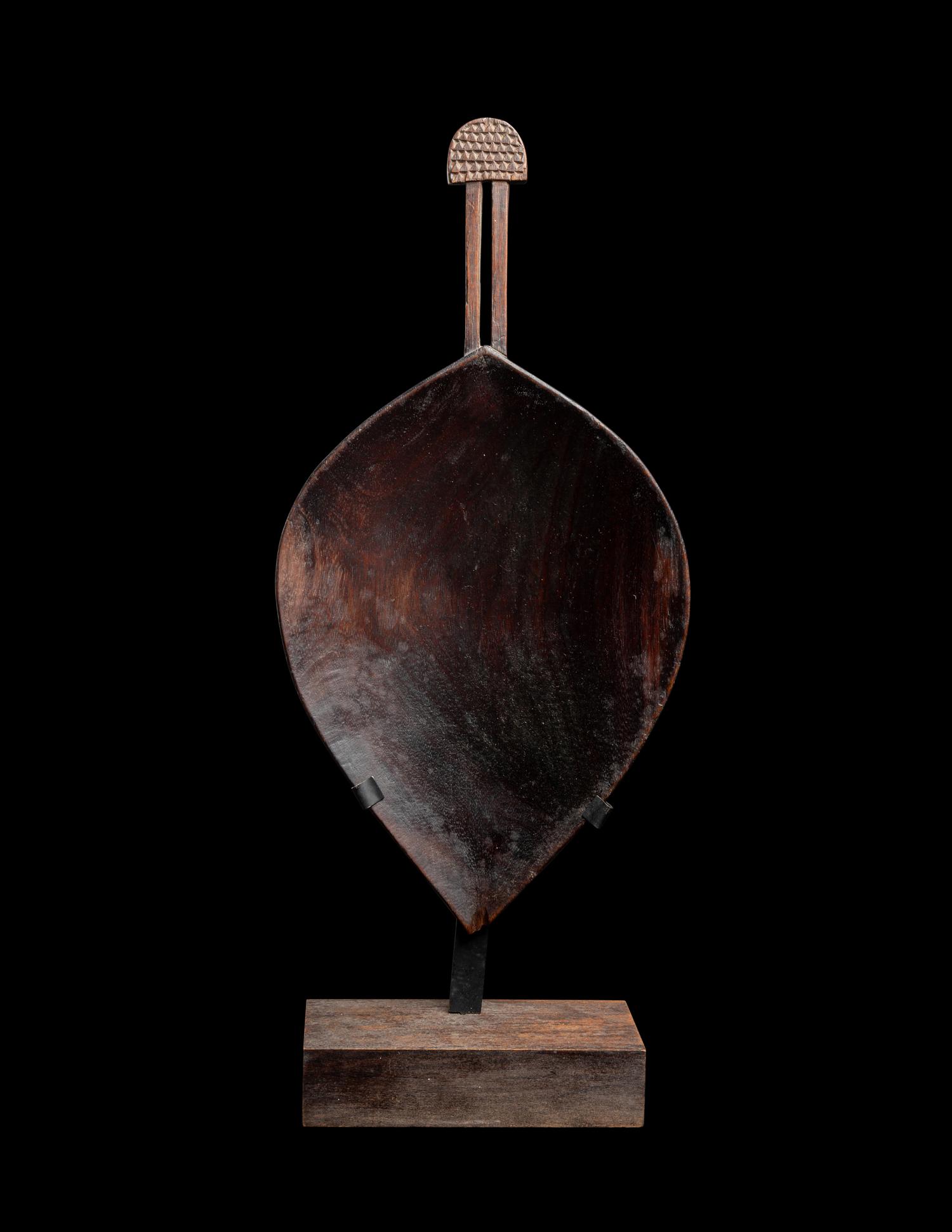 An Fijian Vesi Wood Oil Dish