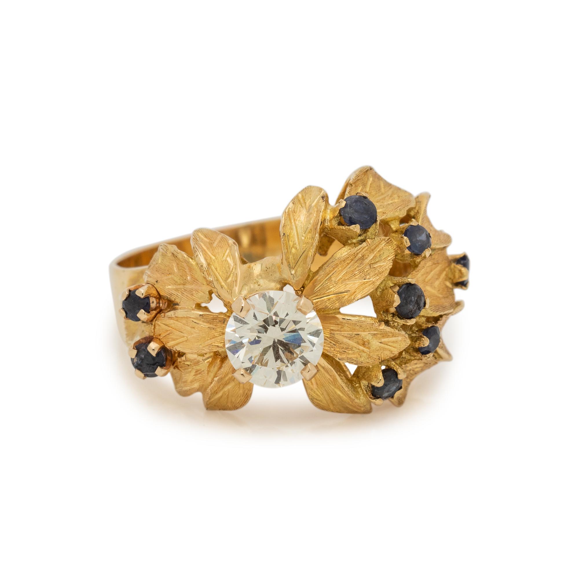 YELLOW GOLD, DIAMOND AND SAPPHIRE RING