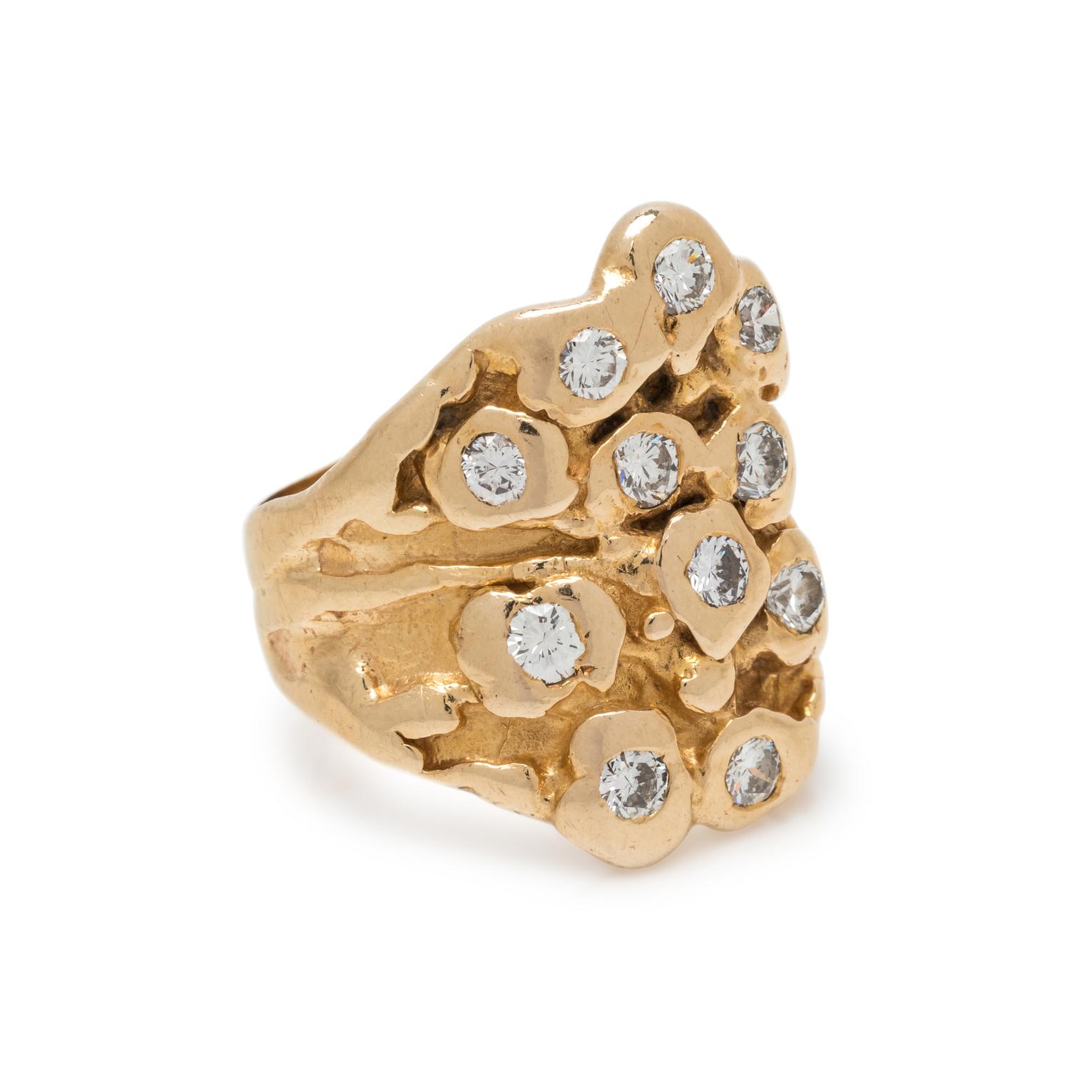 YELLOW GOLD AND DIAMOND RING