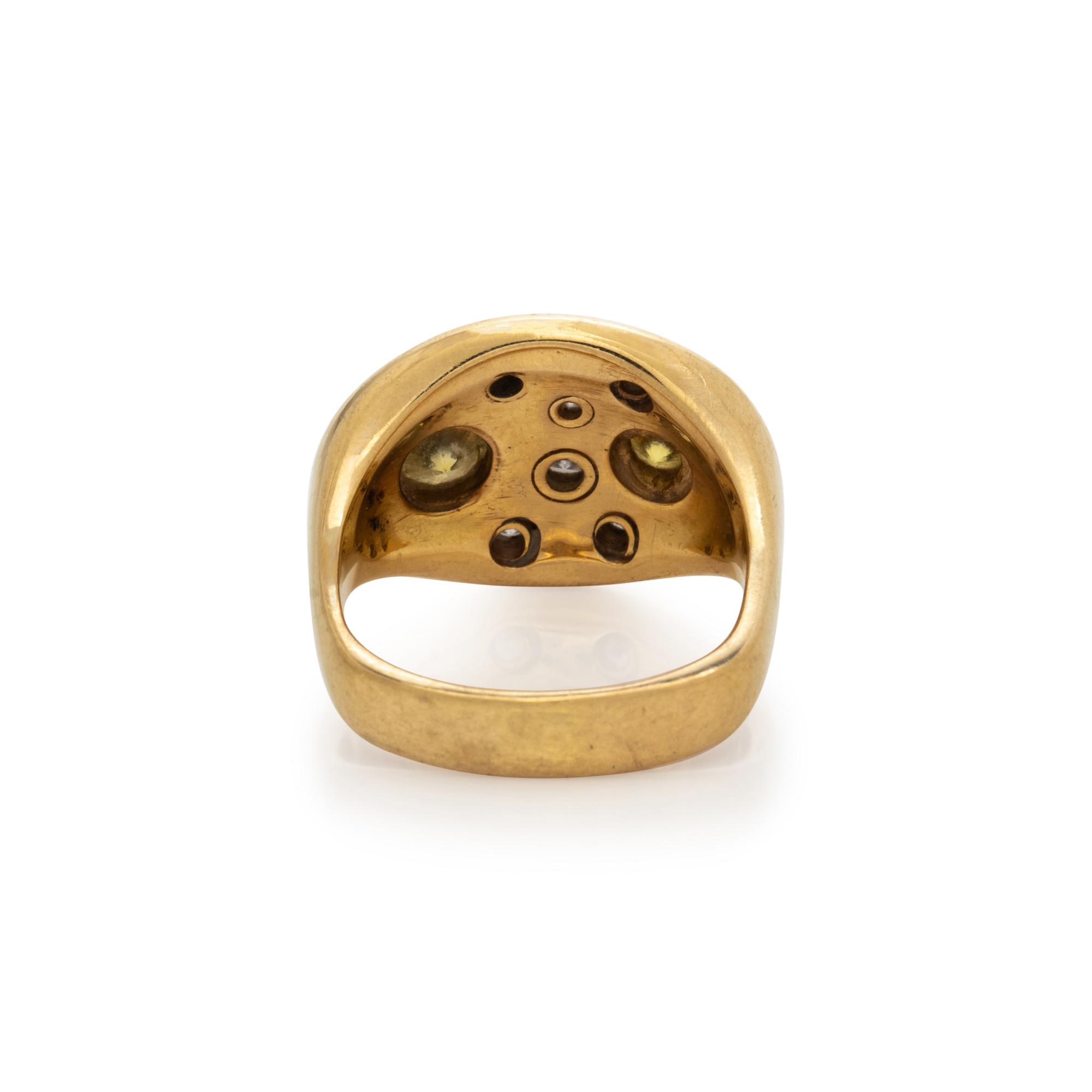 DIAMOND AND COLORED DIAMOND RING