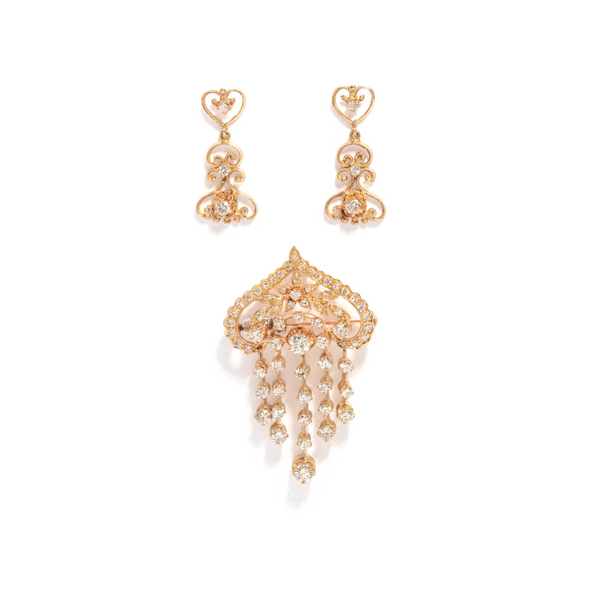 YELLOW GOLD AND DIAMOND SET