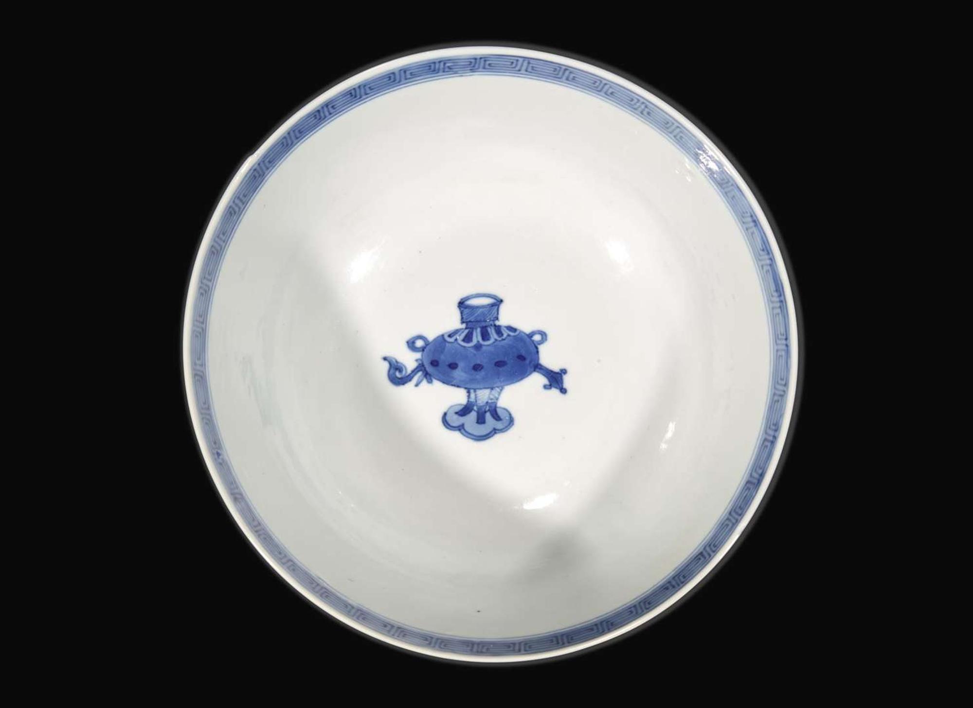 A Chinese blue and white porcelain "Censers" bowl, Kangxi six-character mark and of the period 青花貢盌 康熙六字款 清康熙