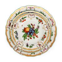 A Mottahedeh Porcelain Dinner Service