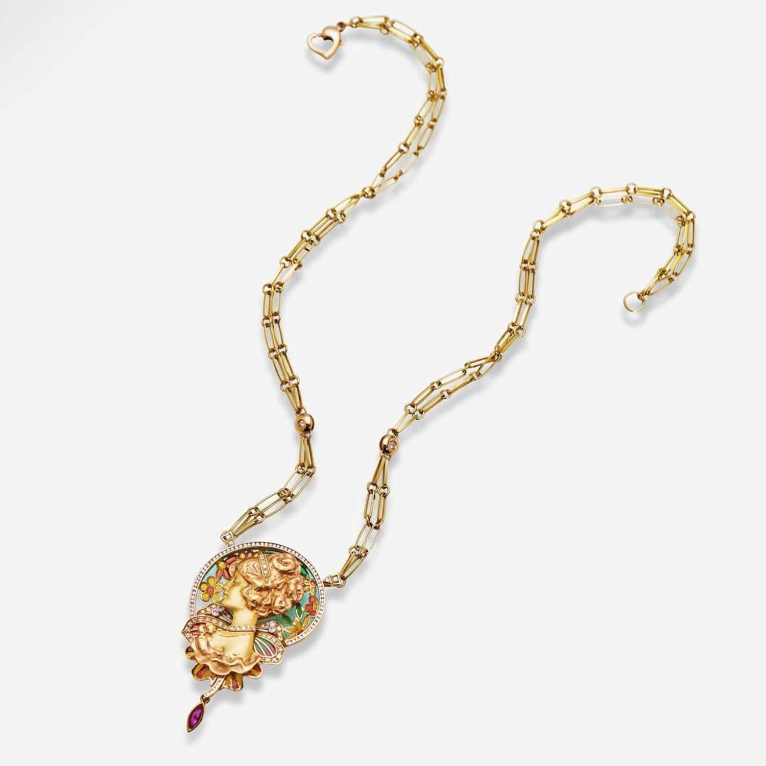 An 18K Yellow Gold Art Nouveau Plique-à-Jour Enamel Necklace