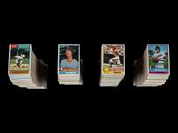 A Complete Set of 1976 Topps Baseball Cards (660/660)