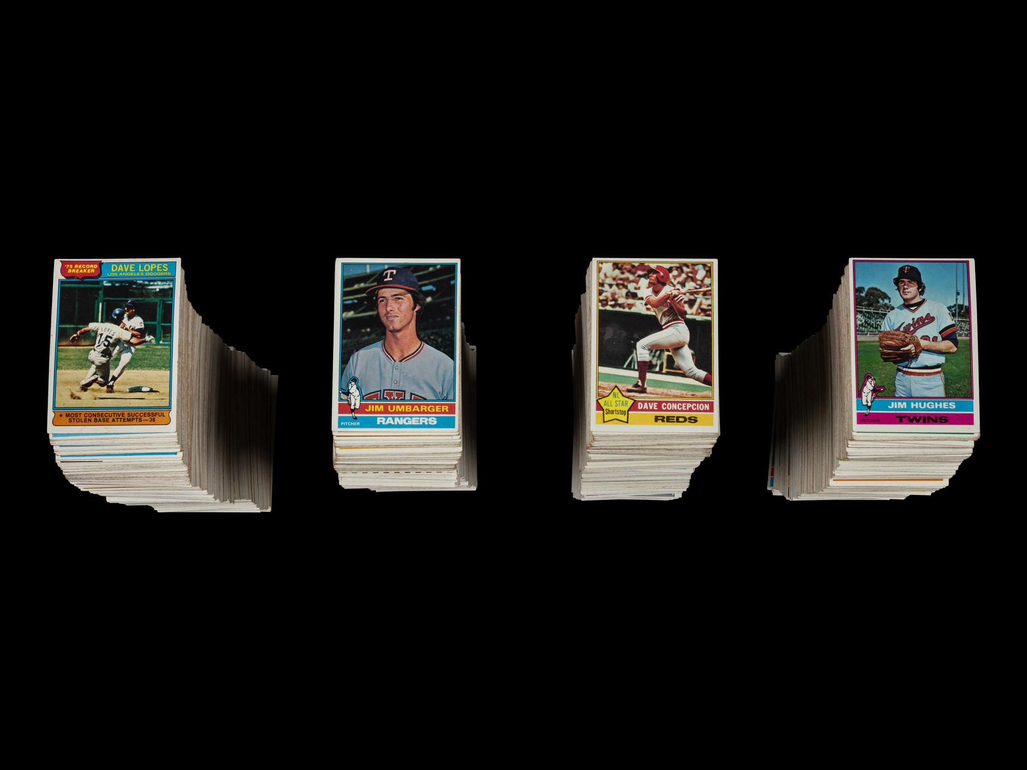 A Complete Set of 1976 Topps Baseball Cards (660/660)