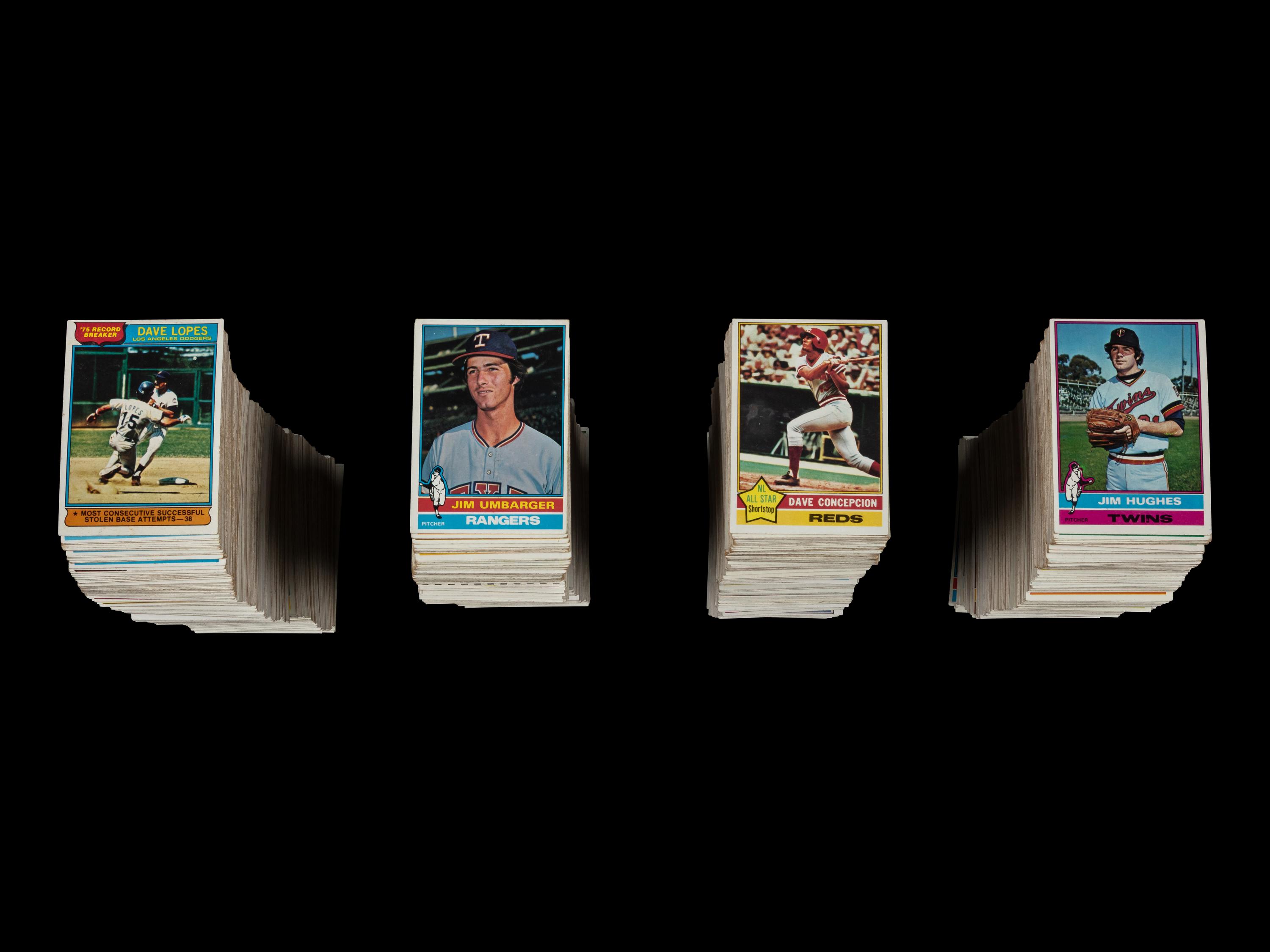 A Complete Set of 1976 Topps Baseball Cards (660/660)