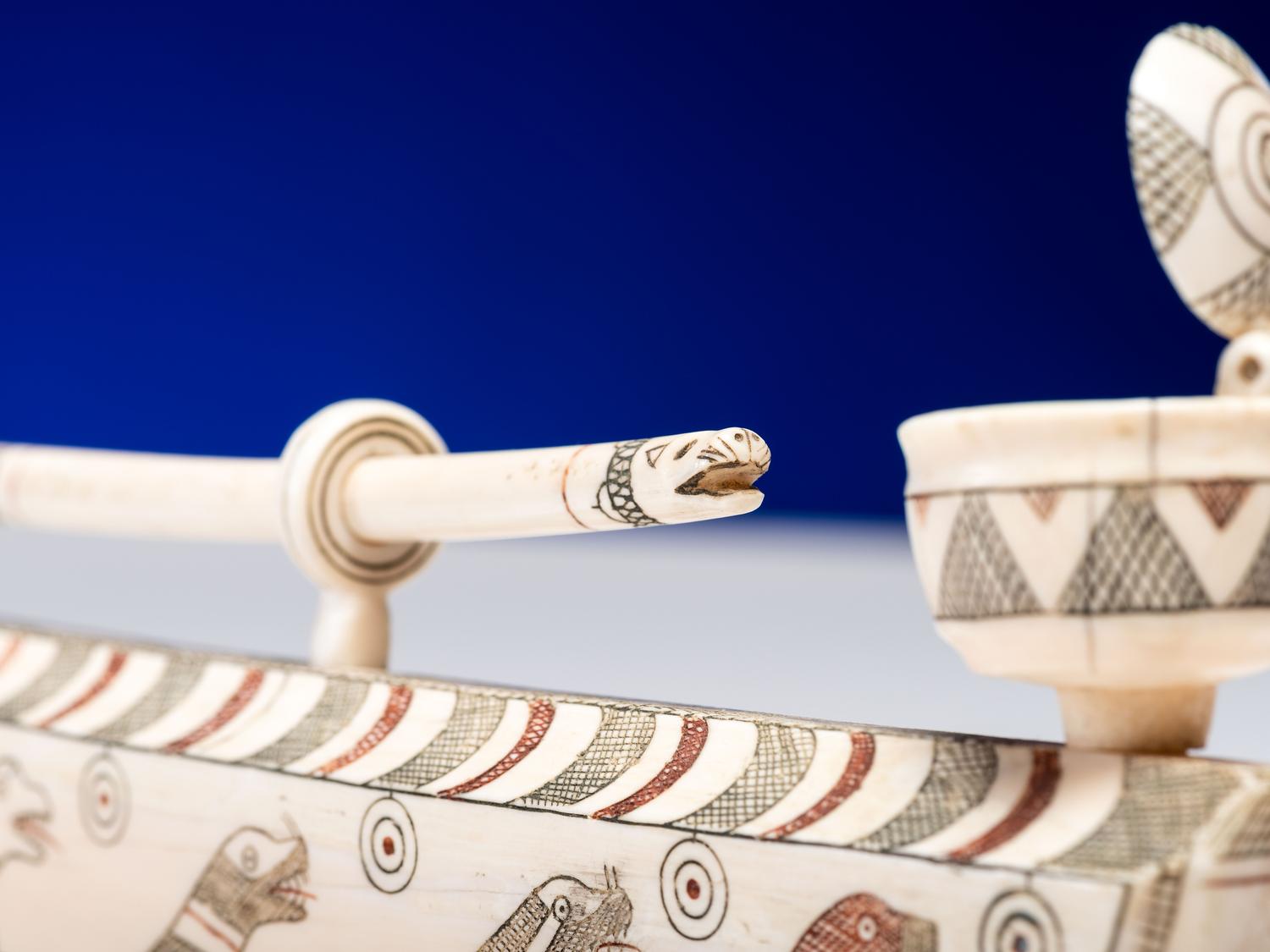 Iñupiat Scrimshawed Pipe, with Tamper