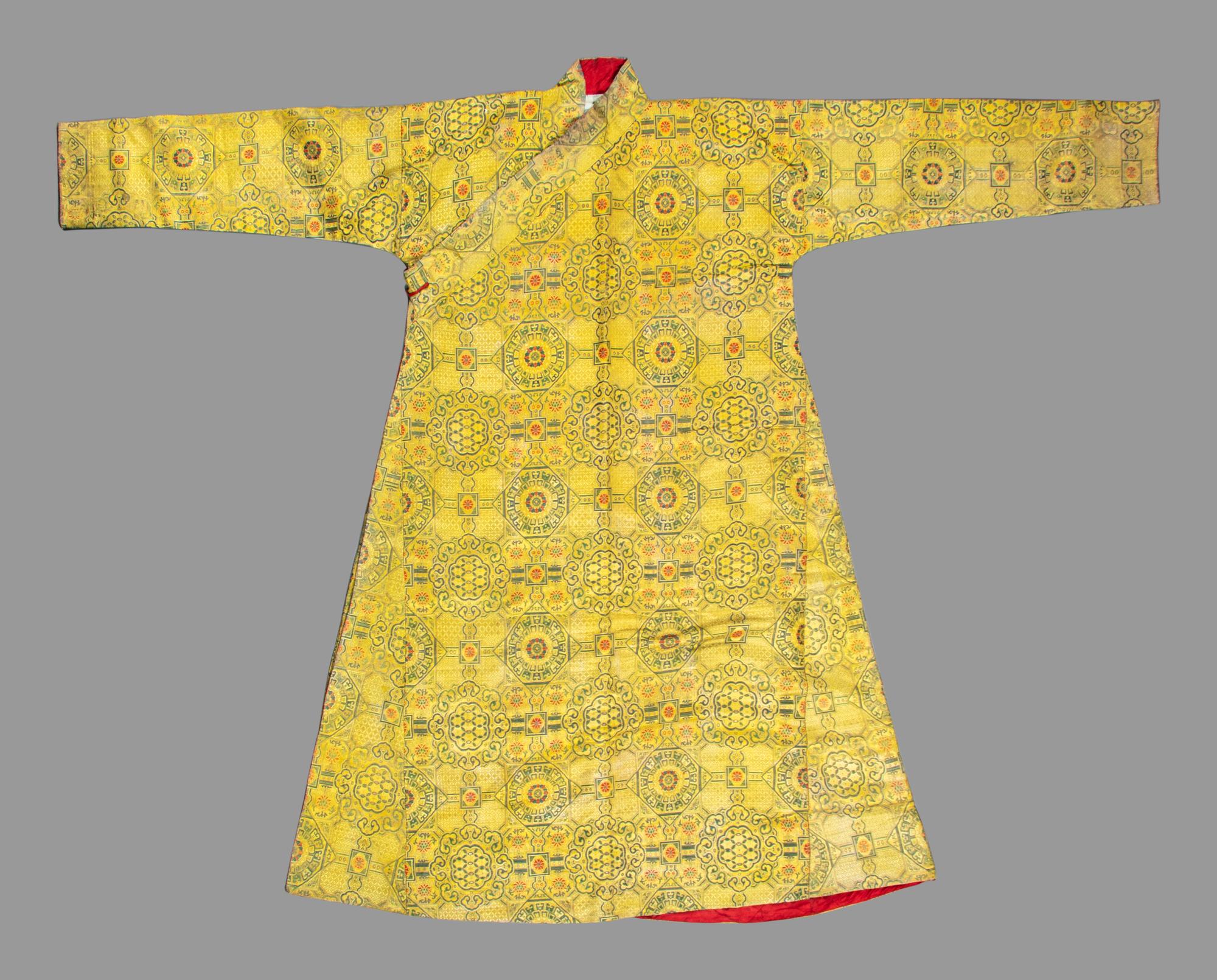 A Sino-Tibetan Silk Brocade Robe, Chuba