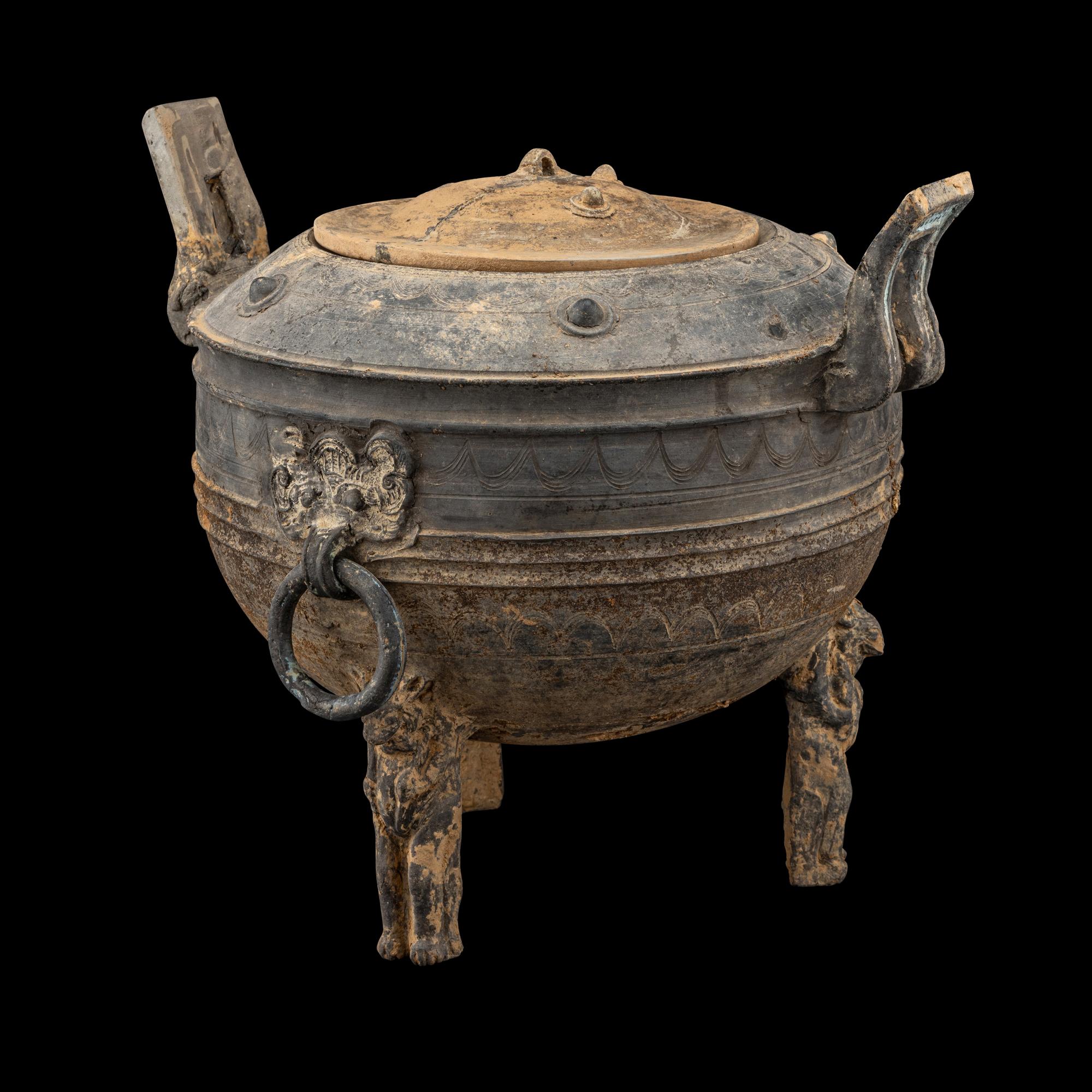 A Chinese Grey Pottery Ding Vessel