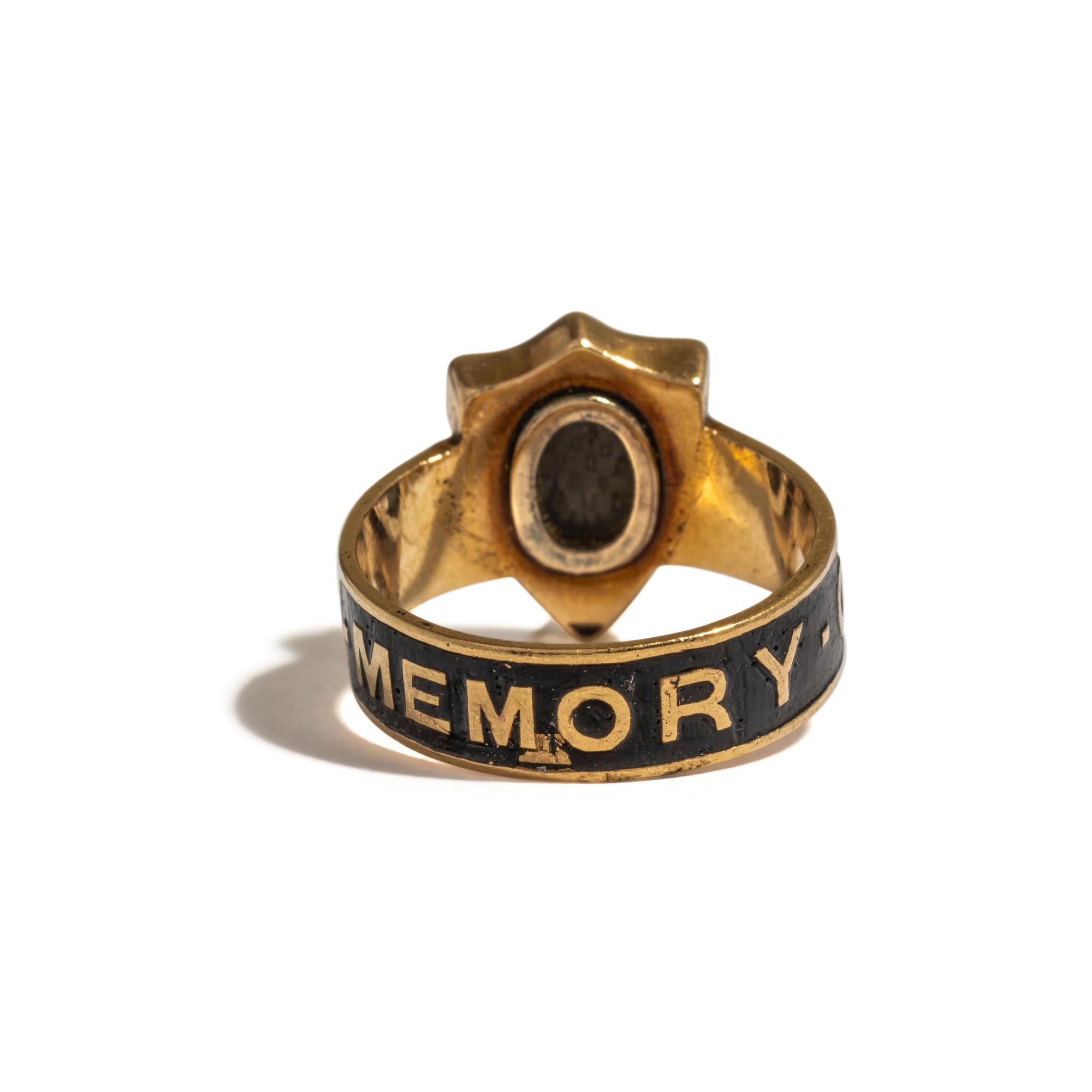 VICTORIAN, YELLOW GOLD, ONYX AND ENAMEL MOURNING RING