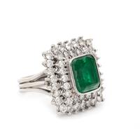 DIAMOND AND BERYL TRIPLET RING