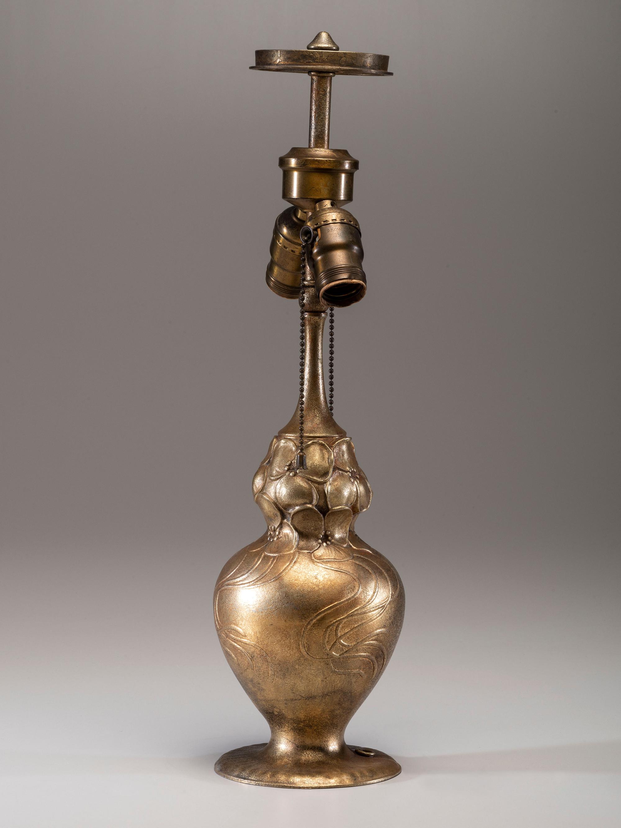 Lily Lamp Base