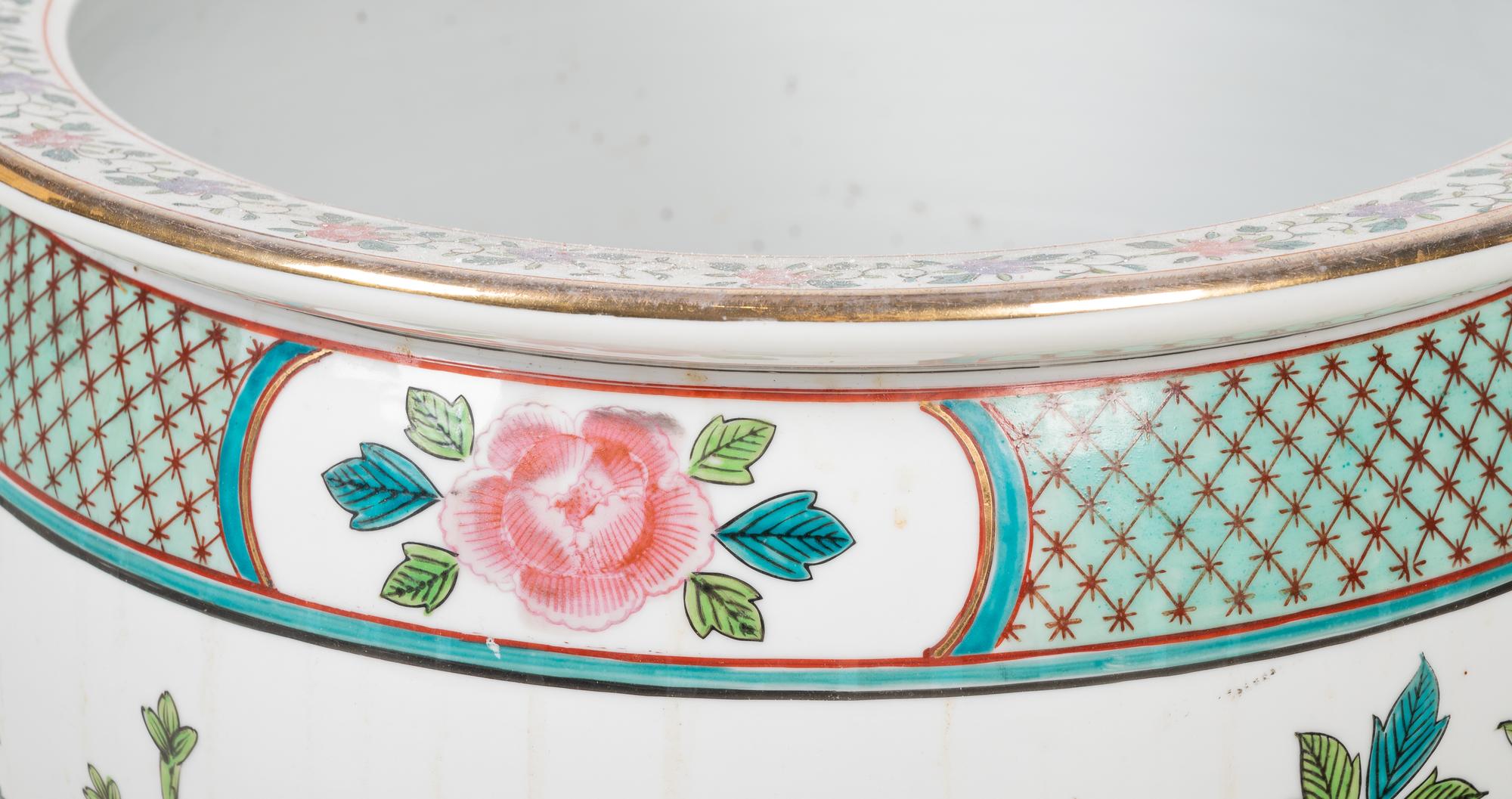 A Pair of Chinese Export Enameled Porcelain Jardinières