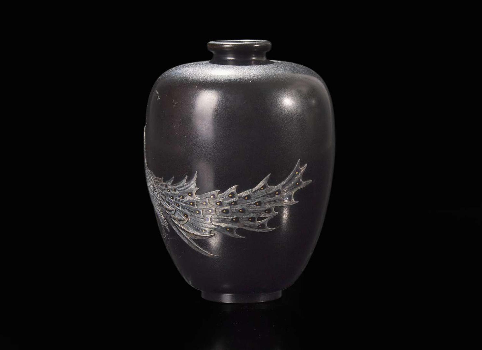 A Japanese patinated bronze and mixed-metal "Peacock" vase, late Meiji to Taisho period 日本銅嵌合金“孔雀”瓶 明治晚至大正