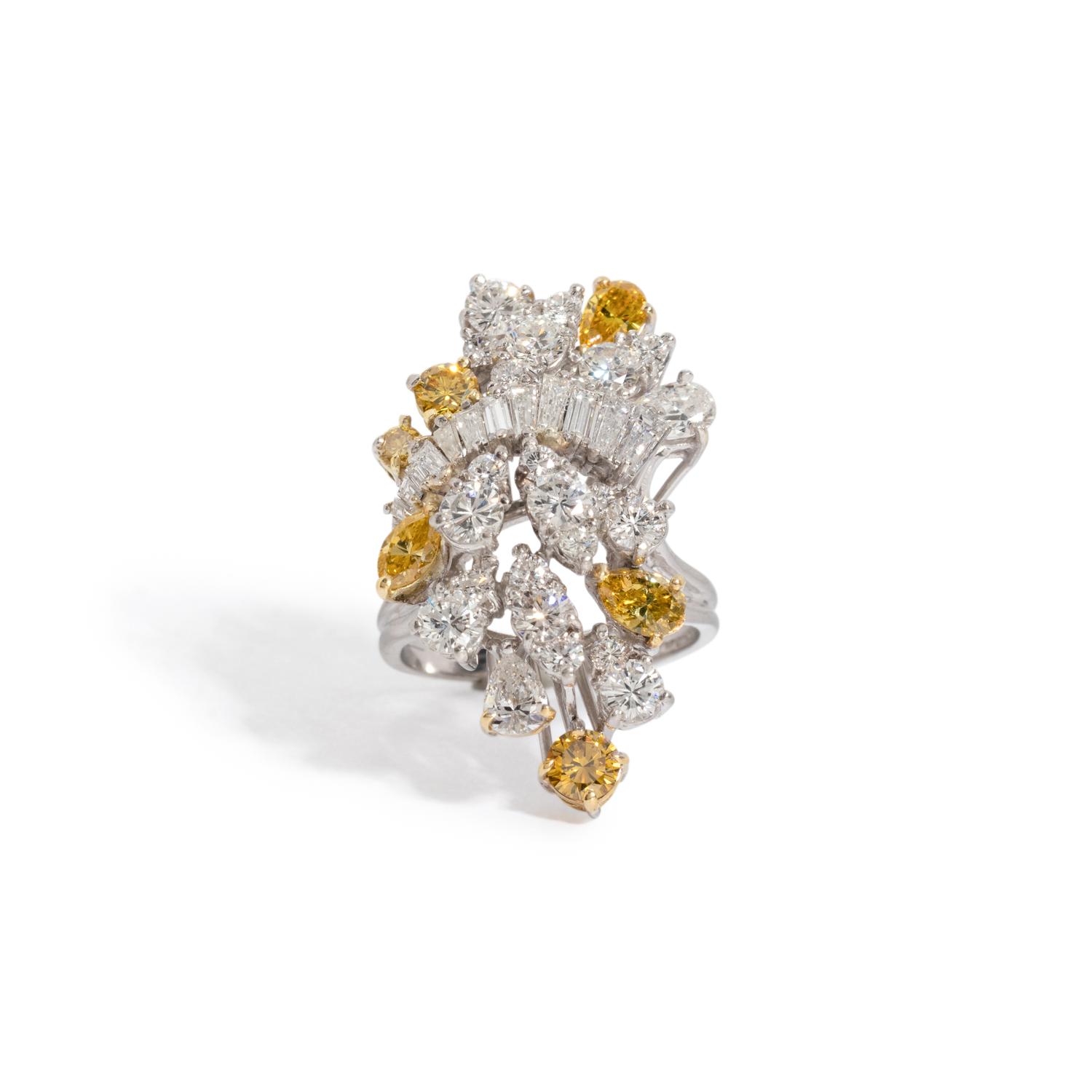 DIAMOND AND YELLOW DIAMOND RING