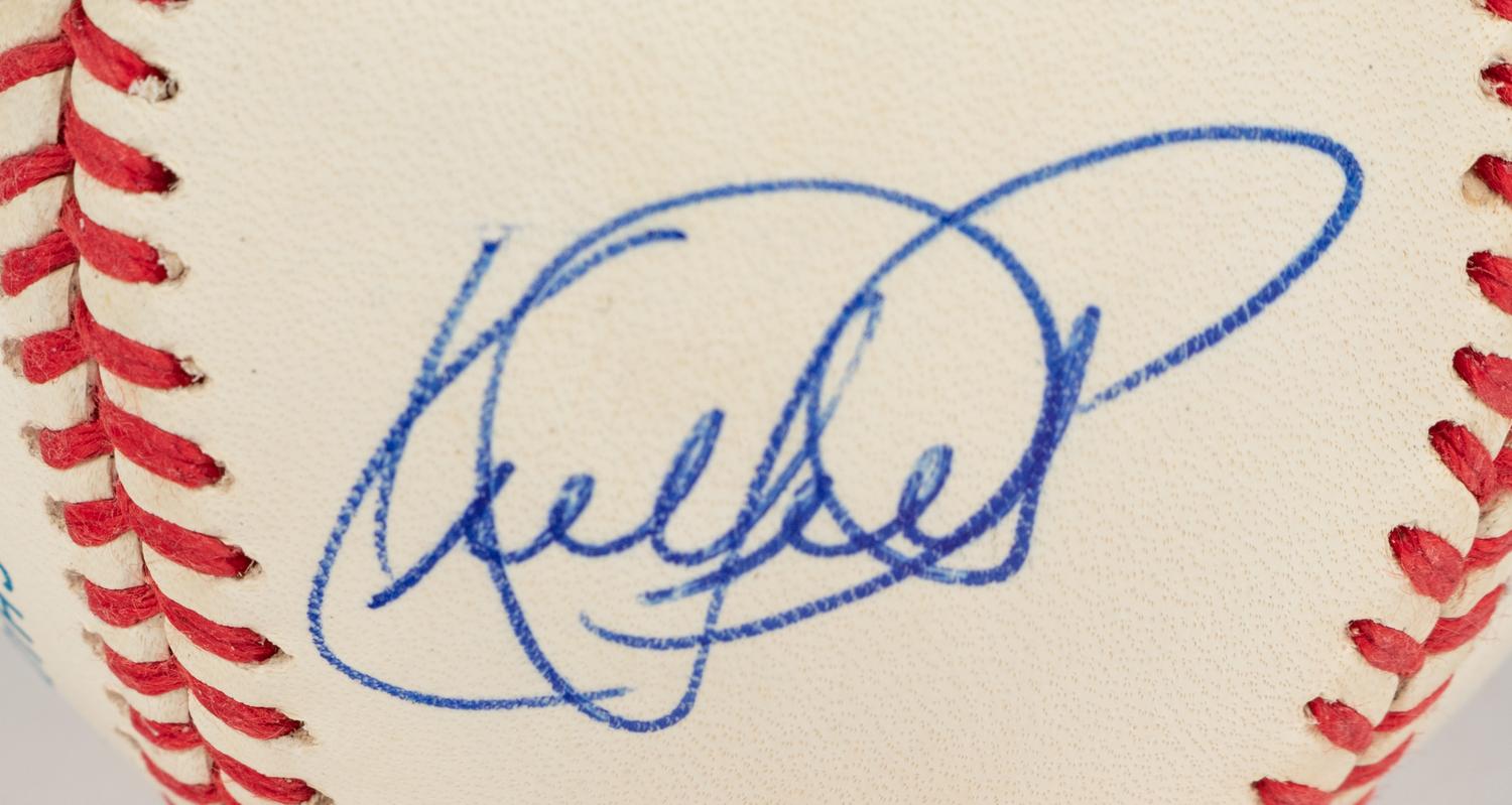 A Kirby Puckett Signed Autograph Baseball (Beckett Authentication Services BAS Certified),