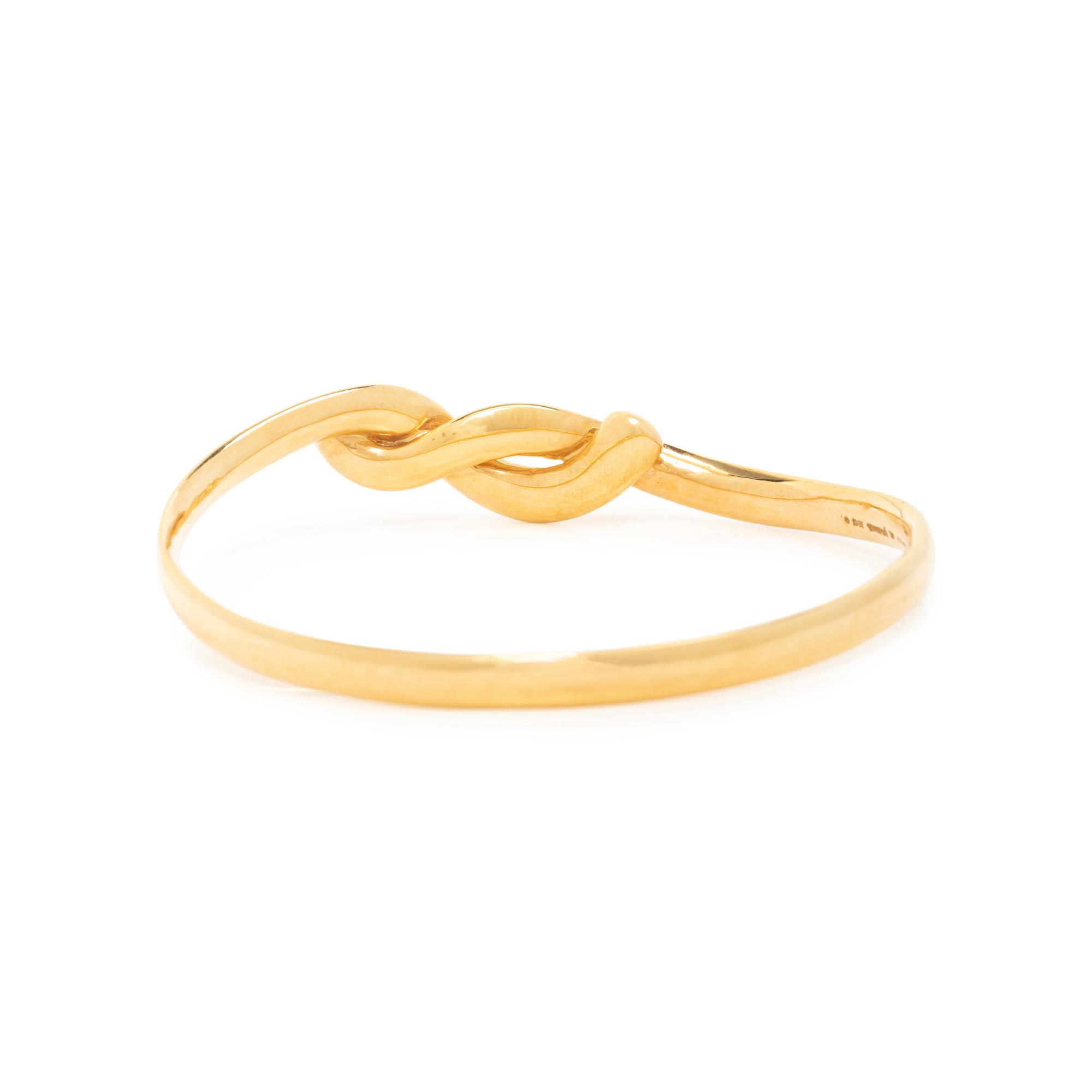 TIFFANY, YELLOW GOLD BANGLE BRACELET
