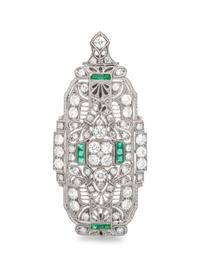 ART DECO, DIAMOND AND EMERALD PENDANT/BROOCH